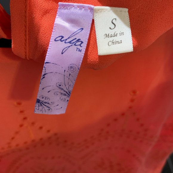 Alya Dress - Picture 3 of 3